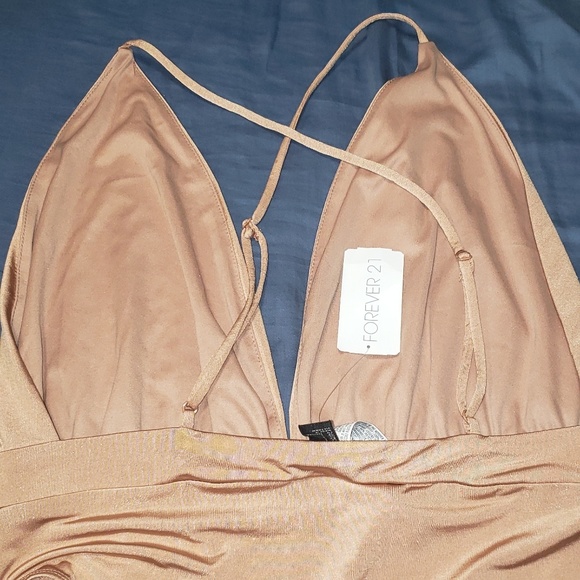 Cross-back Bodysuit - Picture 2 of 4